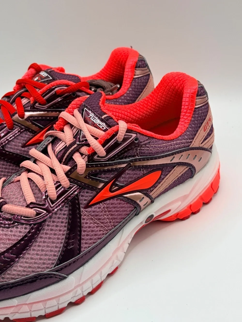 BROOKS X AFEW x Adrenaline COLLAB GTS 10 Running